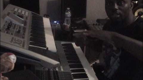 St. Franks groove type-soulful sound w/ Motif xs