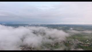 Wow! Awan Mendung Dilihat Dari Drone (DJI Phantom 4 from Ground to Clouds Footage 4K)