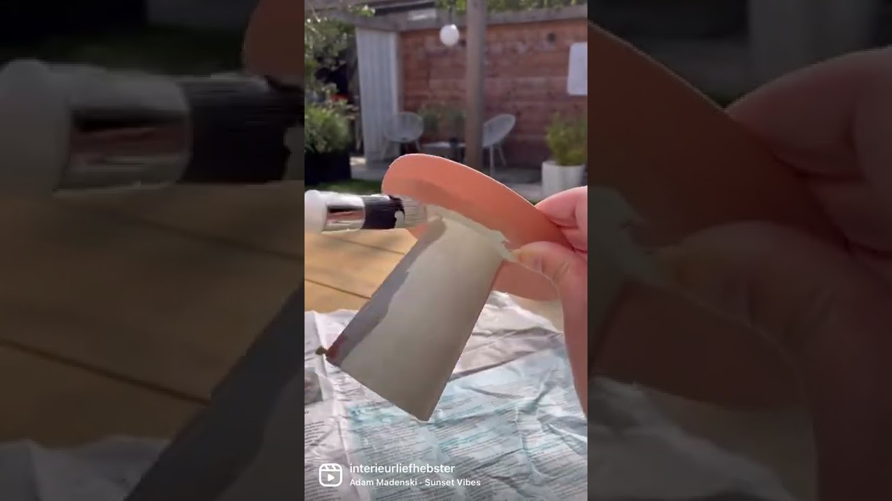 Snelle diy! Koop een kandelaar in de aanbieding en geef hem de gewenste kleur.