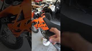 What's a 'hot start lever'? #dirtbike #ktm