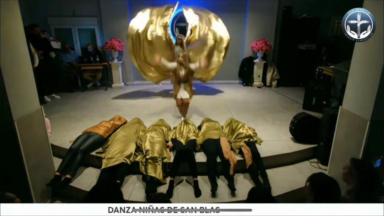 Danza el valle de los huesos secos jovenes de san Blas en la iglesia de panbendito