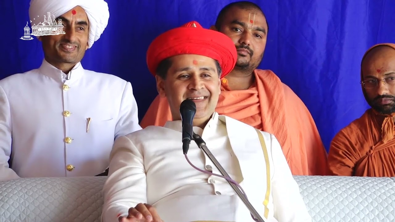 Muli Mandir Acharya Maharajshree Ashirvachan during Satsang Sabha and Darshan Visit