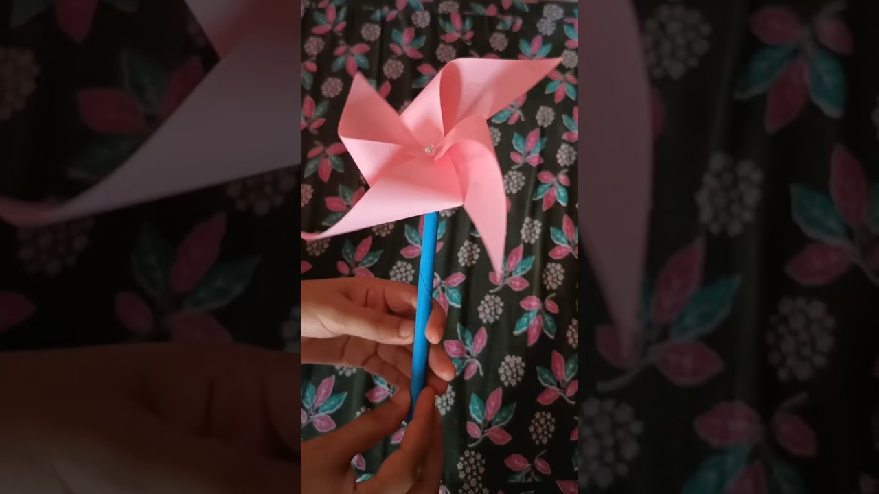 How to Make a Beautiful Paper Fan 💕💕💕  