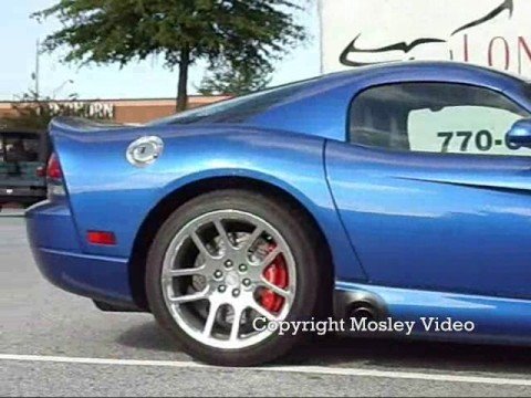 Dodge Viper SRT-10 LOUD acceleration! - YouTube