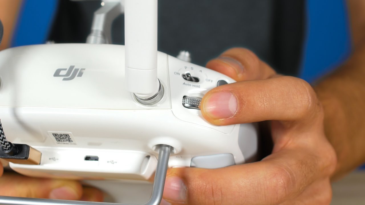 DJI - Phantom 4 - How Controller - YouTube