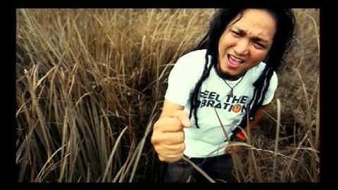 Steven Jam feat Denny Frust - Bertahan (Official Music Video)
