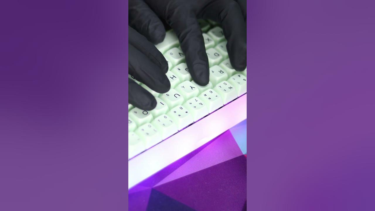 Everglide SK68 Mechanical Keyboard Typing Thocky, Clicky, Satisfying