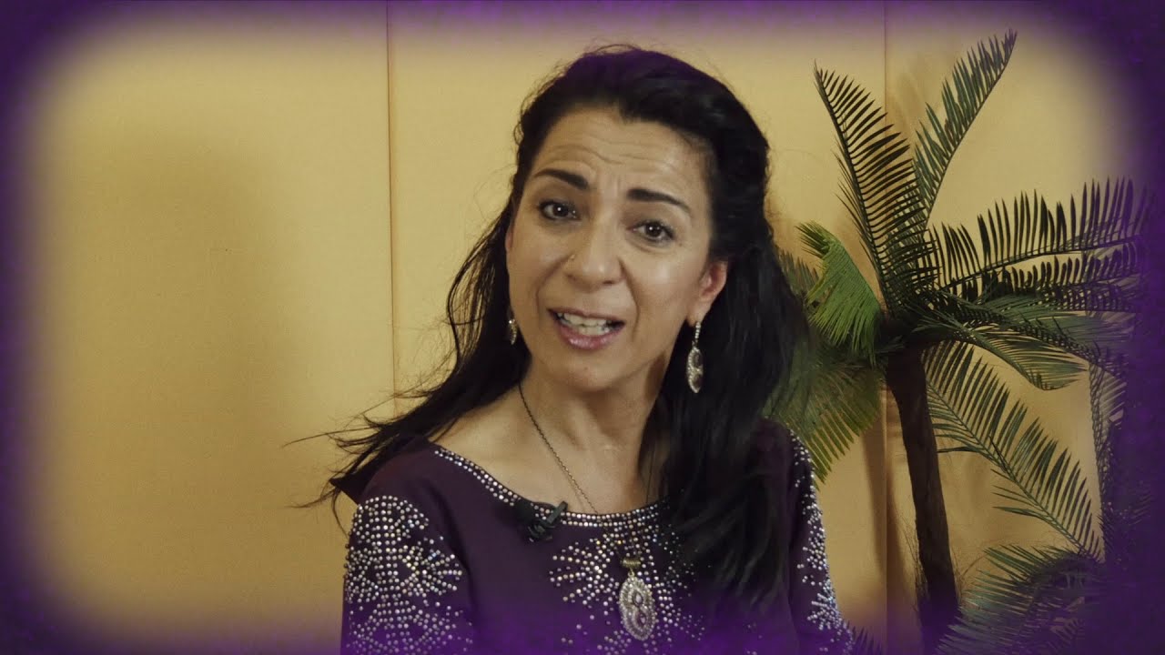 Reading coffee grounds in englisch YouTube