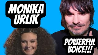 PRO SINGER'S first REACTION to The Voice of Poland - Monika Urlik - Halo