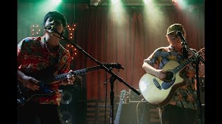 Video thumbnail of "พ (Por) - Whal & Dolph / LIVE @PLAY YARD"