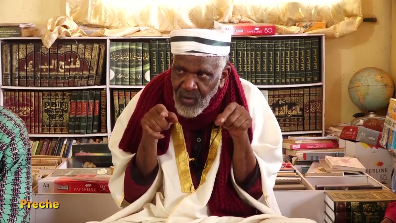 PROFESSEUR CHEICK YACOUB DOUCOURÉ SUR LE VERSÉ CORANIQUE (HOUWAL ...)هو الأول والآخر والظاهر والباطن