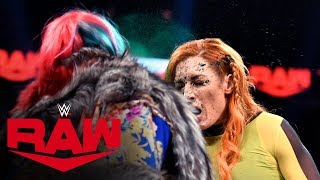 Asuka uses green mist against Becky Lynch during contract signing: Raw, Jan. 13, 2020