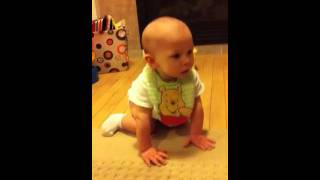 Baby's monkey crawl