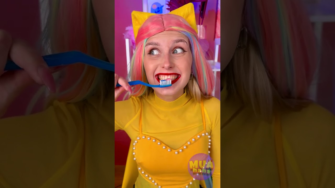 MOM will do EVERYTHING to MAKE ME BRUSH MY TEETH! CANDY TOOTHPASTE by MUAhaha