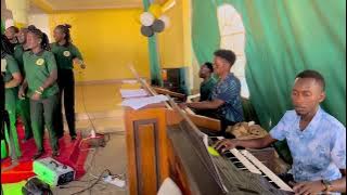 ENYI VIUMBE MSIFUNI BWANA