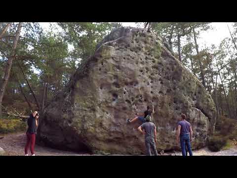 La Dalle À Poly 5a / éléphant (fontainebleau)