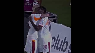 İcardi̇ Sad Edit Elvedayla Süslenmiş Bir