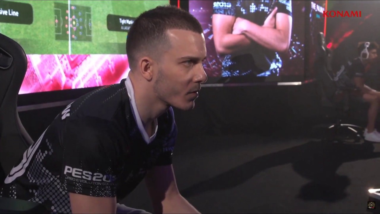 football score QUARTER-FINAL - CHRISTOPHER_PW v THE_PALMA2 - PES LEAGUE 2019 WORLD FINALS - FULL MATCH