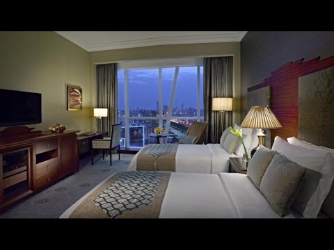 BEST HOTEL IN ABU DHABI - YouTube