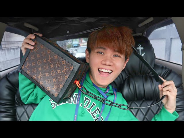 Unboxing Virgil Louis Vuitton Monogram Tuffetage Vertical Trunk 