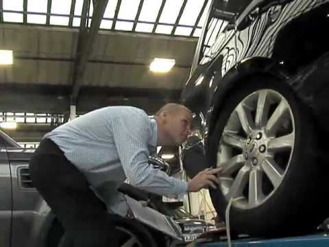 What it's like to be a Vehicle Damage Assessor - YouTube