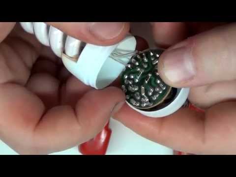 Βίντεο: Πώς κατασκευάζεται ένας λαμπτήρας CFL;