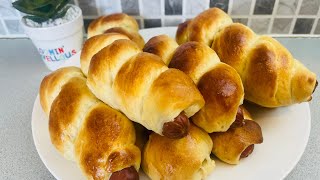 Yummy sausage bread rolls/ How to make sausage bread rolls at home step by step