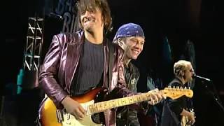 Bon Jovi - " Two Story Town "  2000 (Live) HD