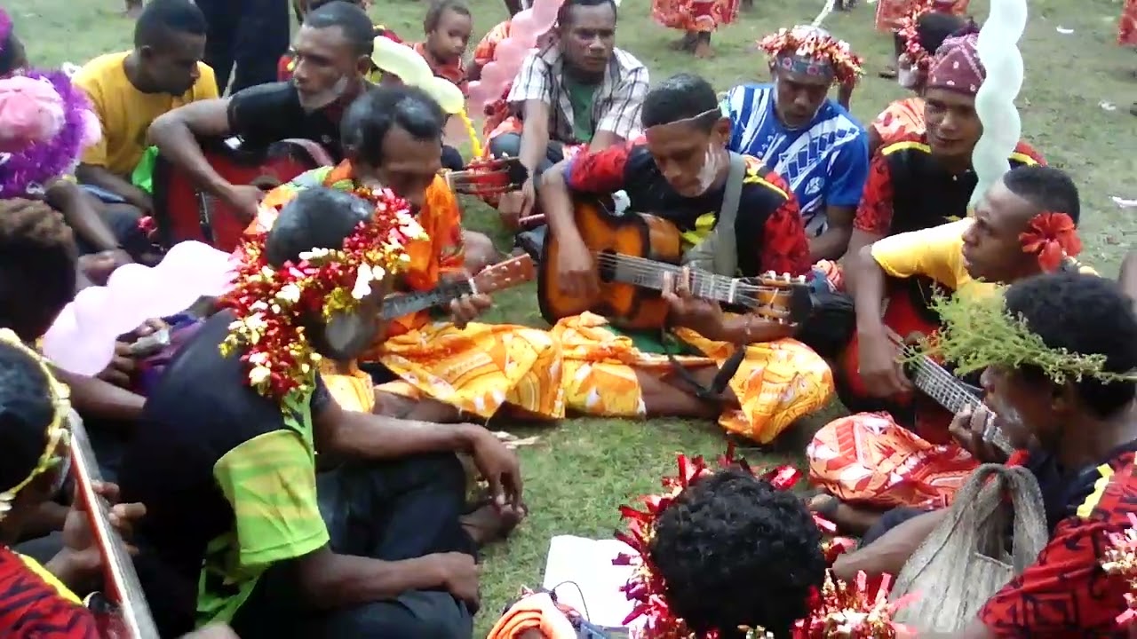 Kaduwaga Trobrian island Milne bay province