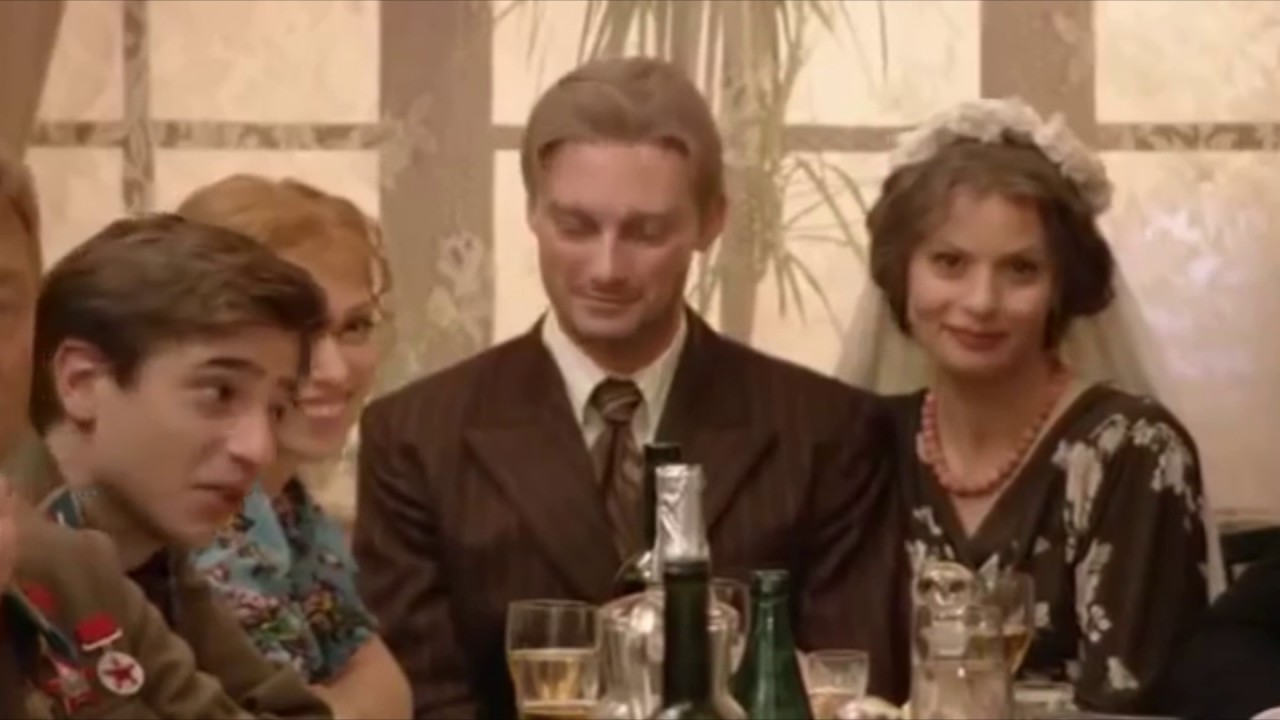 Lomir Ale Ineynem - Jewish Folk Song