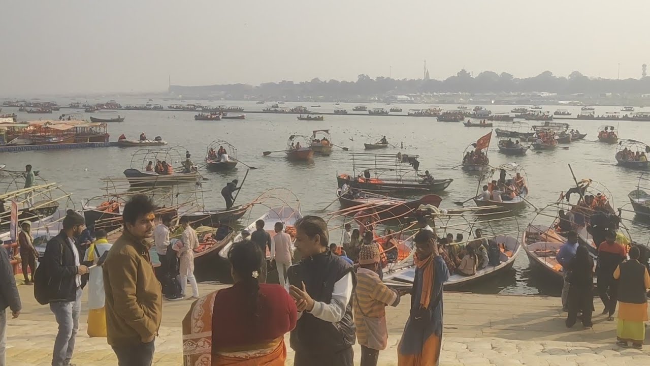 Kumbh ki tayariyaa tej ⛵ 