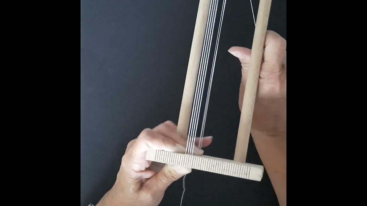 Perlenweben Kettfäden aufspannen - YouTube