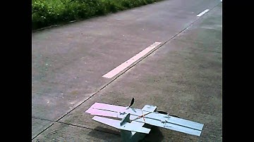 scratchbuilt rc cargo plane landing approach