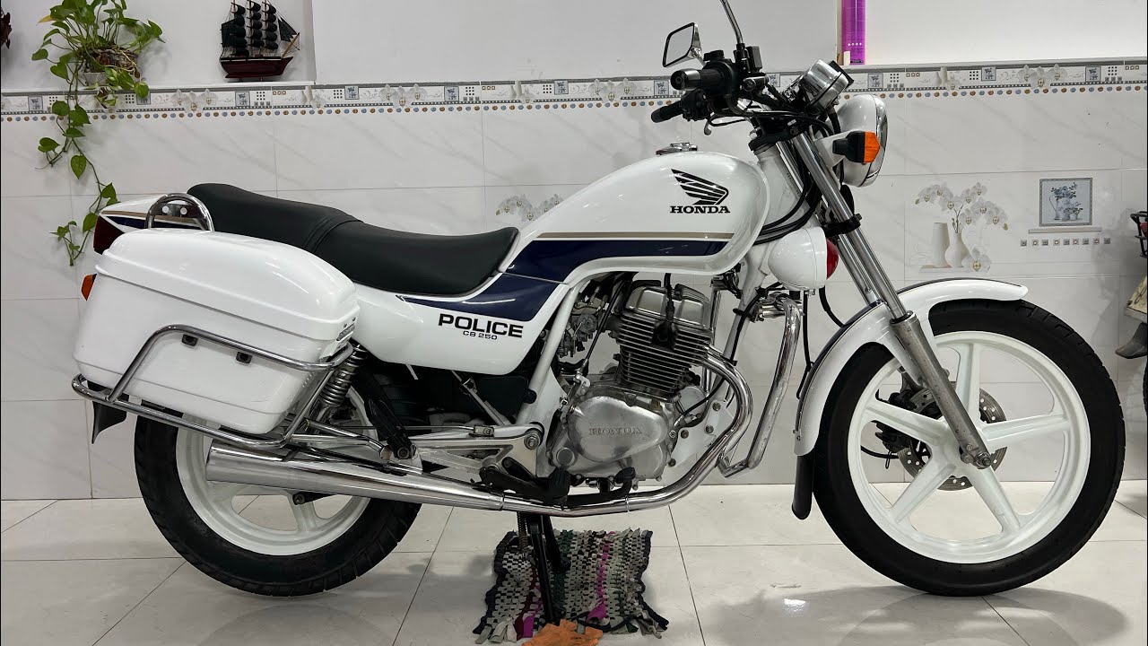 ĐÃ BÁN-Hàng hiếm HONDA ￼CB250 HQCN 2004  odo19785km xe sơn xi máy móc nguyên zin -LH 0911517174
