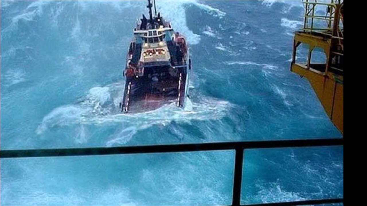 штормовое море с парусника