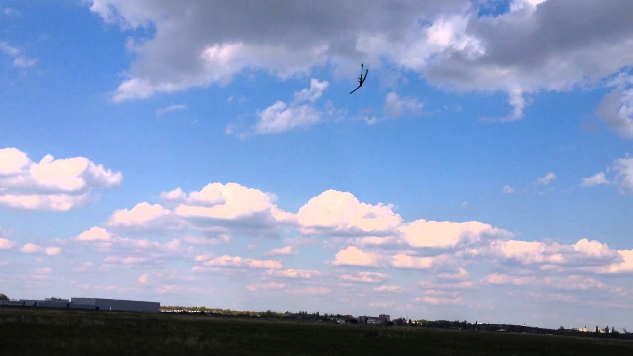 Daniel Wiedenmann /Helischule Gonzalez fliegt in Dessau