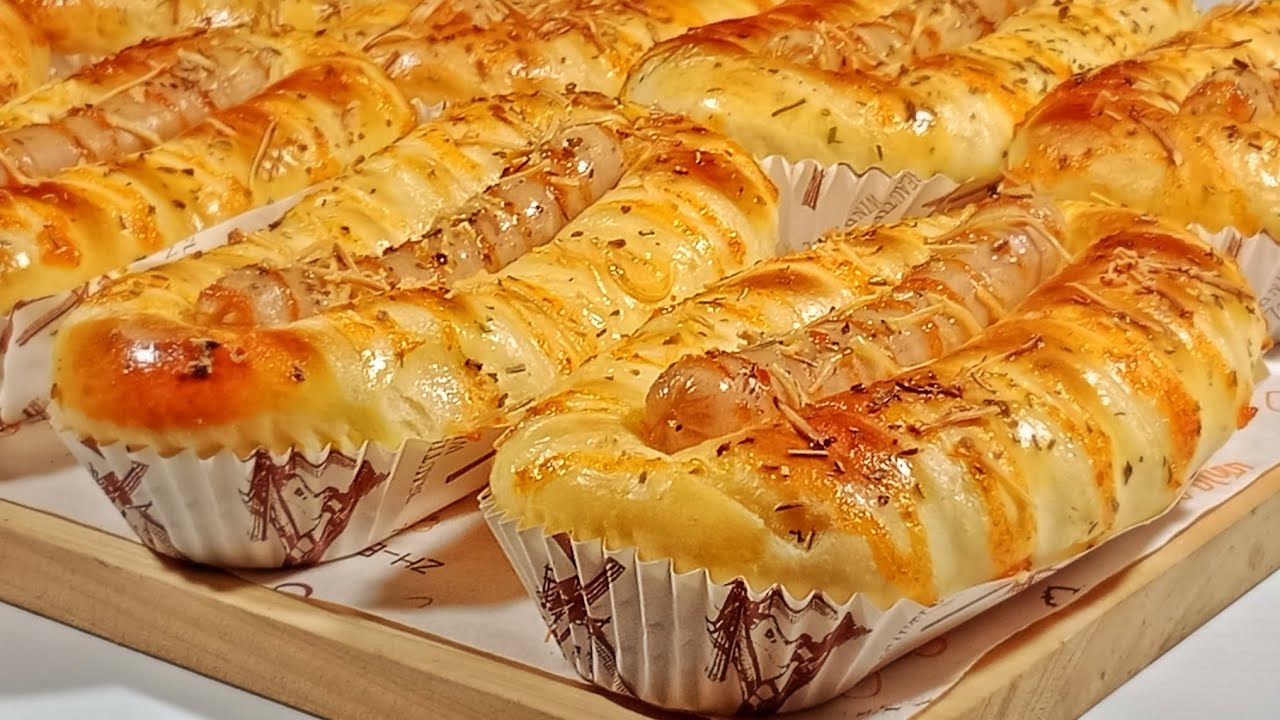 ENAK BANGET||Cara paling mudah membuat roti sosis||Roti sosis empuk ...