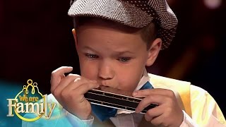 Video thumbnail of "10-jarige Brian speelt Baantjer op de mondharmonica | We Are Family 2015 | SBS6"