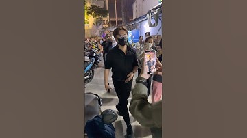 MC Đại Nghĩa lặng lẽ đêm cuối đến viếng tag lễ Nsut Ngọc Trinh