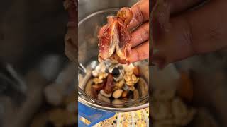 Dry fruits milk shake for summer 😊😋healthy and delicious #viral #youtubeshorts #shorts #milkshake