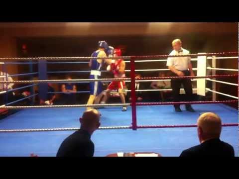 Kyle boxing at Station Hotel Ellon 09-06-2012