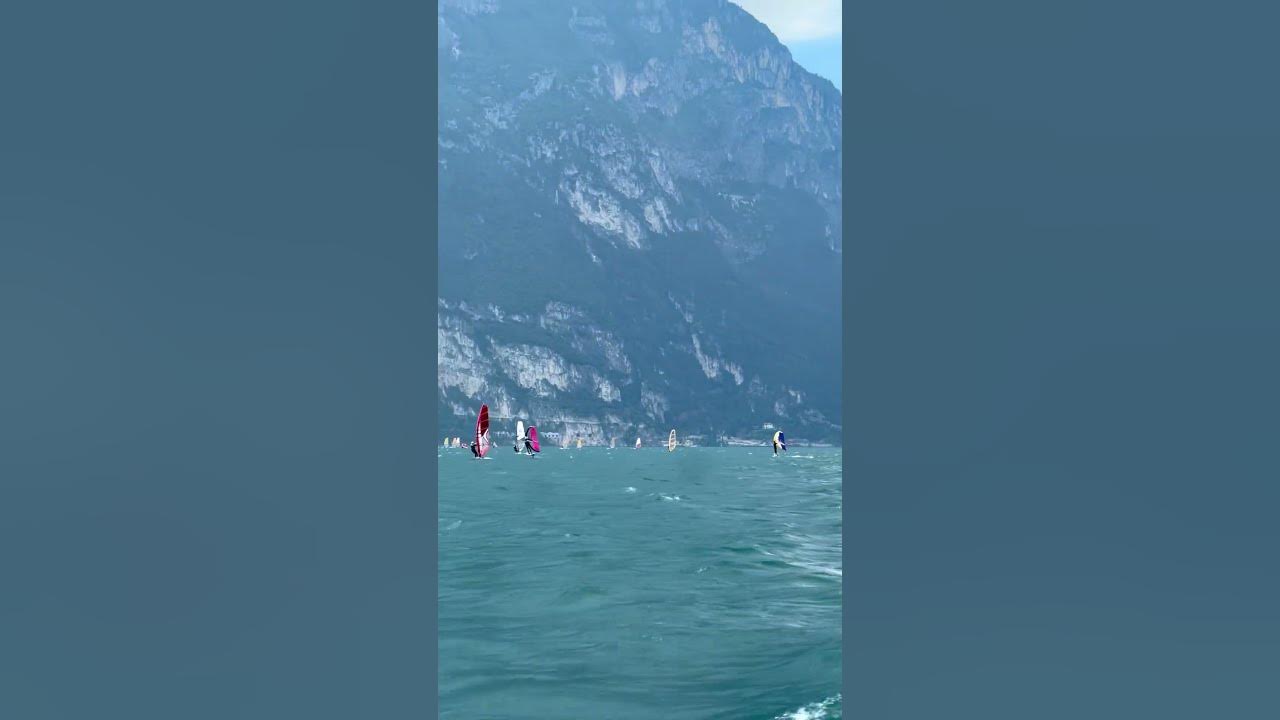 القوارب الشراعية في بحيرة قاردا 🇮🇹 Lago Di Garda القوارب الشراعية في بحيرة قاردا 🇮🇹 Lago Di Garda