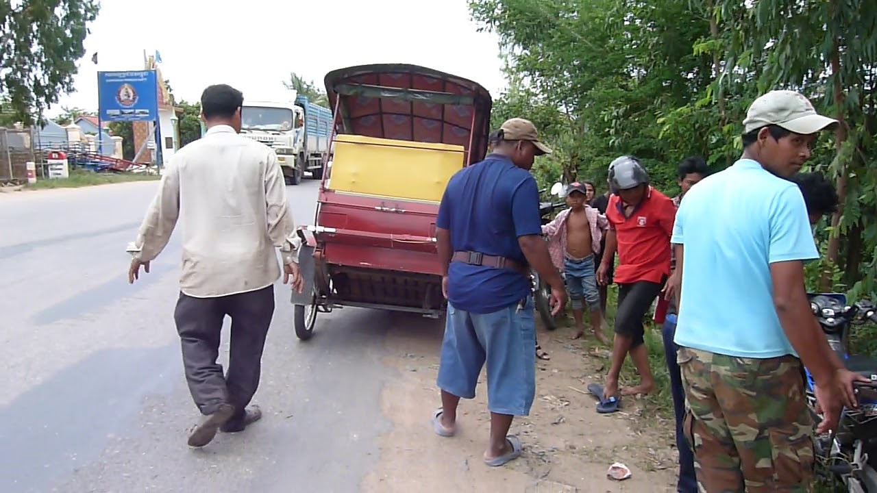 tuk tuk accident YouTube