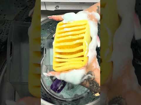 Part 1 🙂‍↔️🫧🤍 #laundry #asmr #spongesqueezing #cleaning #oddlysatisfying #viral #cravings #suds