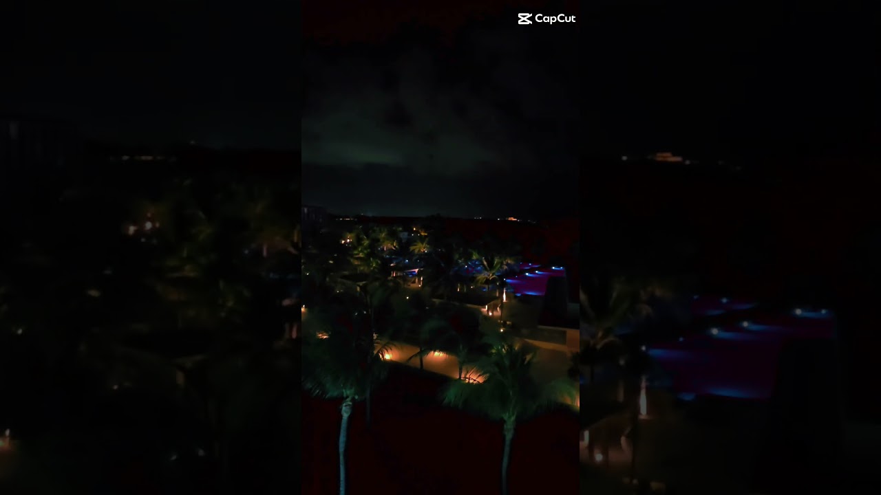 Wait for the Moon 🌙 | Night at Barceló Maya Riviera, Mexico #Shorts