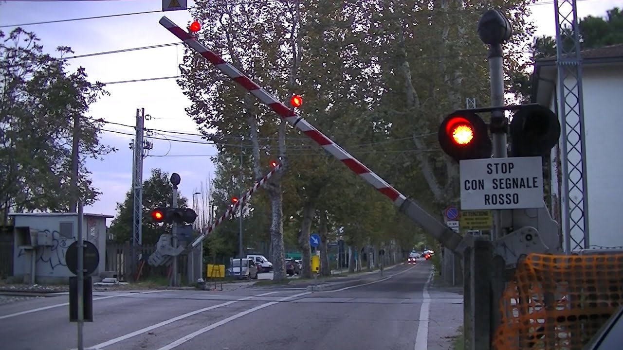 Spoorwegovergang Rimini (I) // Railroad crossing // Passaggio a livello