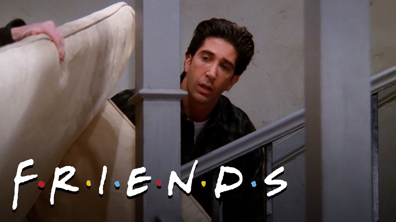 The FRIENDS Experience - PIVOT! PIVOT!! PIVOTTTT!!! Clearly these fans have  been paying attention. Look at that form!