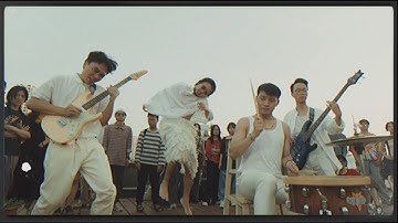 Chuồn Chuồn (Video ca nhạc gợi cảm)