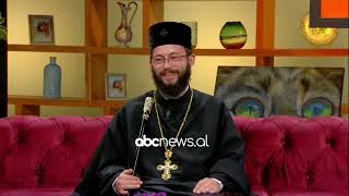 Prifti imiton Baba Mondin e Janullatusin, tregon kushtet që duhet të plotësojë gruaja e tij