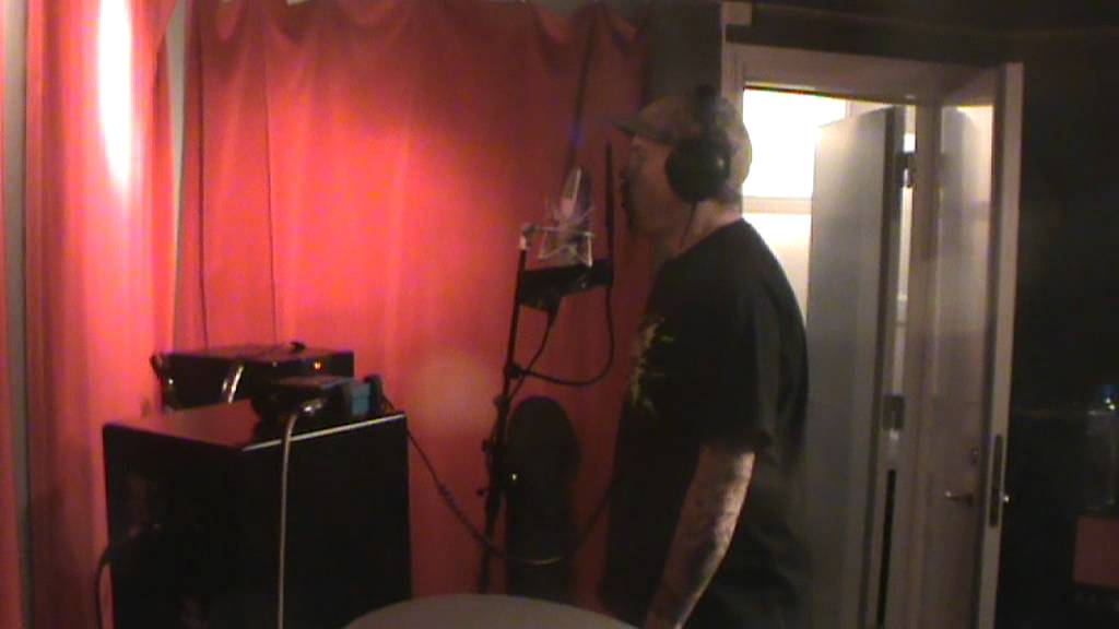 YouTubeでKRAANIUM "Compulsive Mutilation Disorder" Studio vocalsを視聴 YouTubeでKRAANIUM "Compulsive Mutilation Disorder" Studio vocalsを視聴